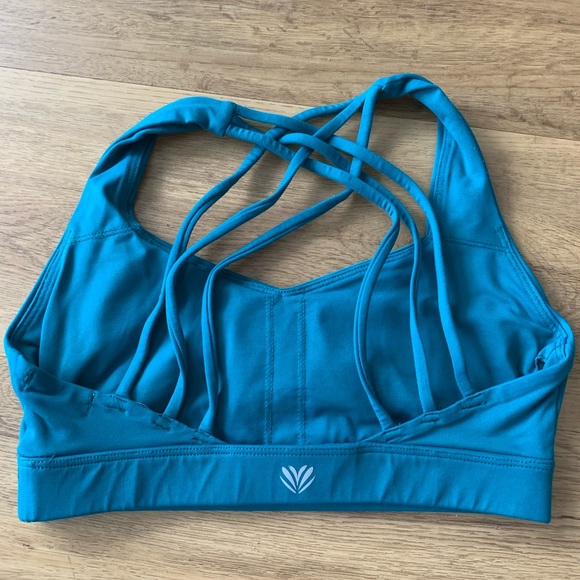 Blue criss cross sports bra - Picture 2 of 2